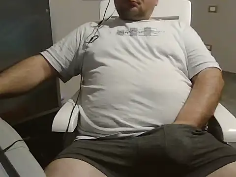 iron boy80 online show from 18, 2, 2025