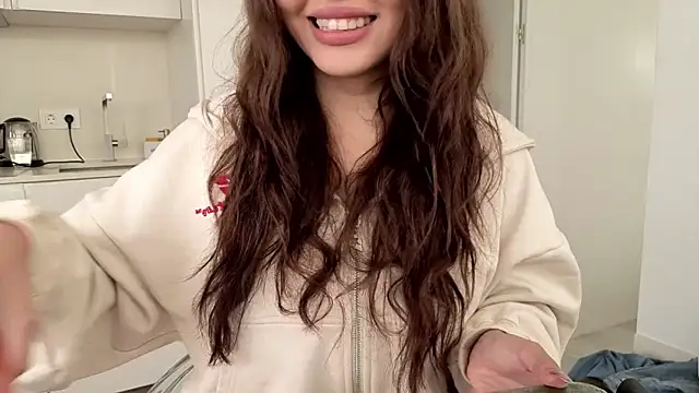 Snapshot of TammiLou chatting on 6, 3, 2026 TammiLou online show from 6, 3, 2026