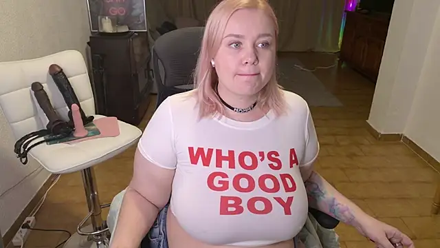 Snapshot of MargotGrey chatting on 5, 3, 2026 MargotGrey online show from 5, 3, 2026