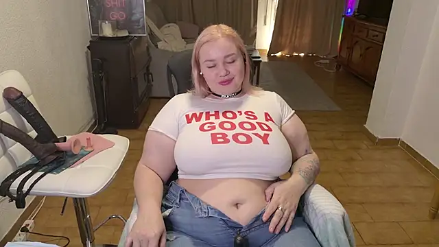 Snapshot of MargotGrey chatting on 7, 3, 2026 MargotGrey online show from 7, 3, 2026