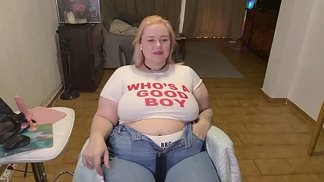 Snapshot of MargotGrey chatting on 8, 3, 2026 MargotGrey online show from 8, 3, 2026