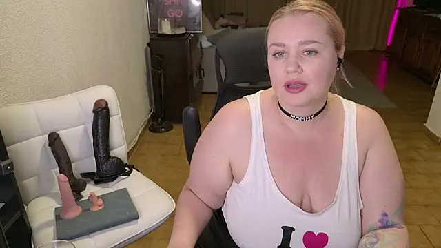 Snapshot of MargotGrey chatting on 3, 4, 2026 MargotGrey online show from 3, 4, 2026