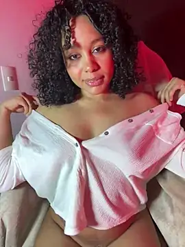 Snapshot of Electric_bae chatting on 2, 2, 2025 Electric bae online show from 2, 2, 2025