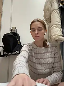 Snapshot of -AngelAri- chatting on 22, 12, 2024 -AngelAri- online show from 22, 12, 2024