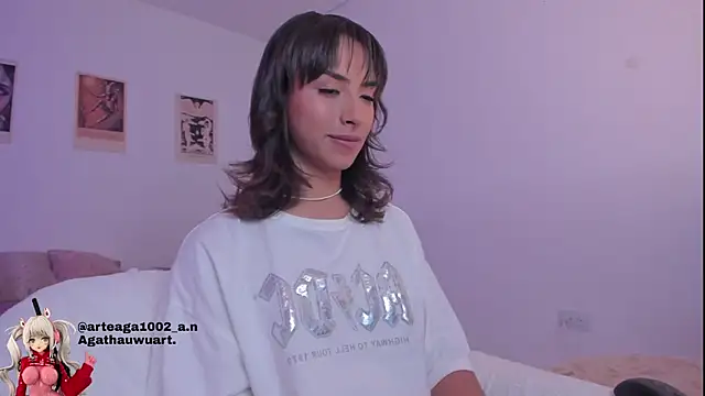 Snapshot of Moonlight1002 chatting on 9, 10, 2025 Moonlight1002 online show from 9, 10, 2025