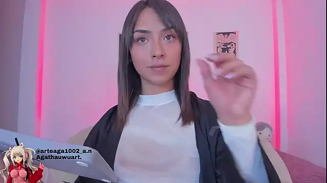 Snapshot of Moonlight1002 chatting on 14, 10, 2025 Moonlight1002 online show from 14, 10, 2025