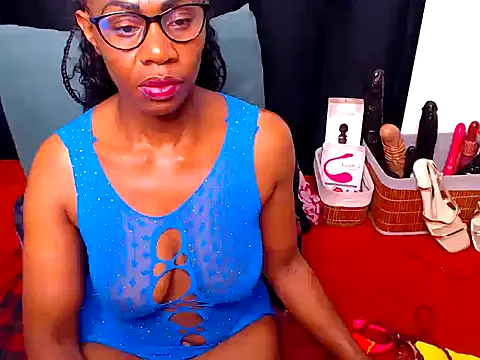 Snapshot of sexybootylicious chatting on 7, 1, 2025 sexybootylicious online show from 7, 1, 2025