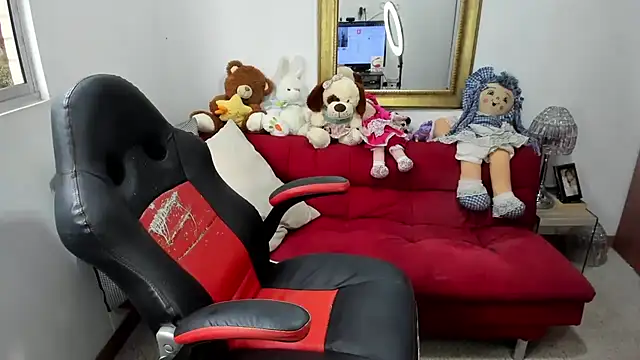 NicolettColin online show from 3, 1, 2025