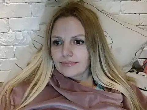 Snapshot of Angel_girllovemy chatting on 30, 11, 2025 Angel girllovemy online show from 30, 11, 2025