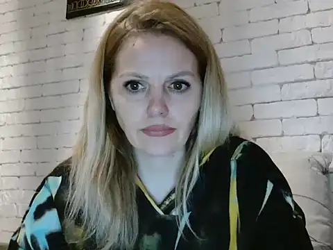 Snapshot of Angel_girllovemy chatting on 2, 12, 2025 Angel girllovemy online show from 2, 12, 2025