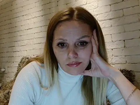 Snapshot of Angel_girllovemy chatting on 13, 1, 2026 Angel girllovemy online show from 13, 1, 2026