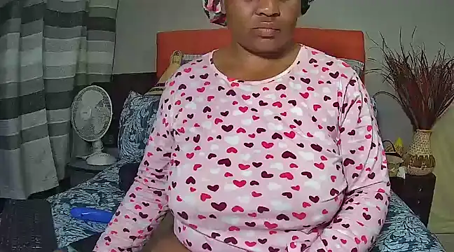 Snapshot of missboobsxx chatting on 17, 1, 2025 missboobsxx online show from 17, 1, 2025