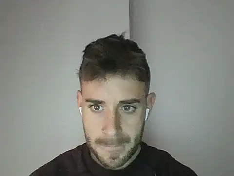 Snapshot of vargas90 chatting on 3, 3, 2025 vargas90 online show from 3, 3, 2025