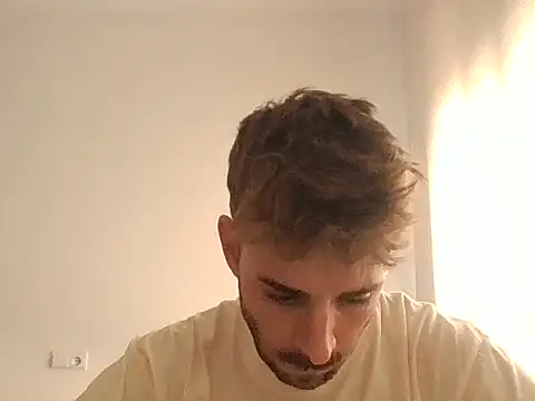 Snapshot of vargas90 chatting on 23, 9, 2025 vargas90 online show from 23, 9, 2025