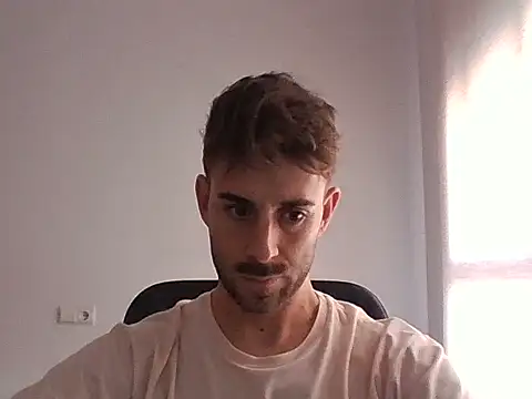 Snapshot of vargas90 chatting on 24, 9, 2025 vargas90 online show from 24, 9, 2025