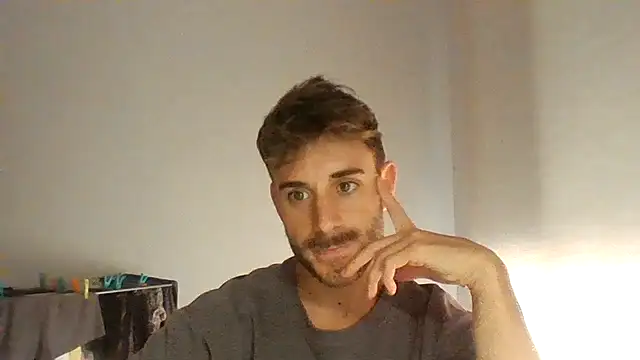 Snapshot of vargas90 chatting on 1, 10, 2025 vargas90 online show from 1, 10, 2025