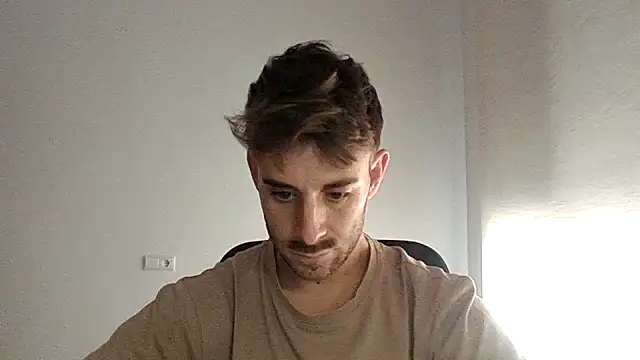 Snapshot of vargas90 chatting on 8, 10, 2025 vargas90 online show from 8, 10, 2025