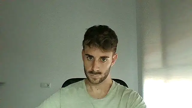 Snapshot of vargas90 chatting on 13, 10, 2025 vargas90 online show from 13, 10, 2025