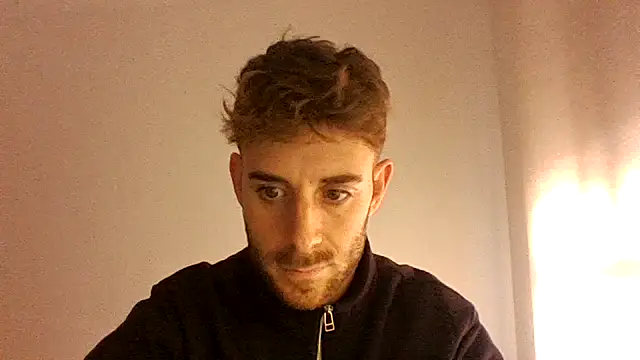 Snapshot of vargas90 chatting on 30, 10, 2025 vargas90 online show from 30, 10, 2025