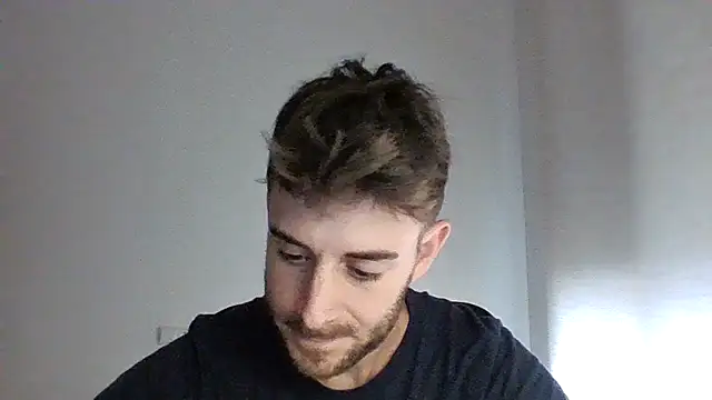 Snapshot of vargas90 chatting on 3, 11, 2025 vargas90 online show from 3, 11, 2025