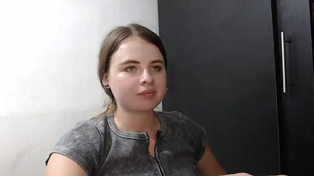 HellenMiyer1111 online show from 3, 3, 2026