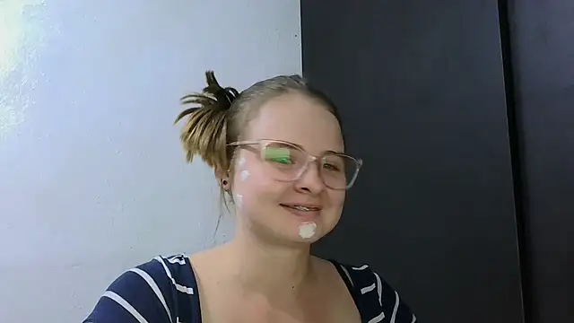 HellenMiyer1111 online show from 1, 4, 2026