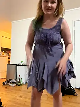 Snapshot of Demure_Whore chatting on 28, 10, 2025 Demure Whore online show from 28, 10, 2025