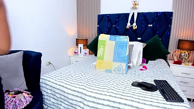 Snapshot of gabytyara2 chatting on 3, 12, 2025 gabytyara2 online show from 3, 12, 2025