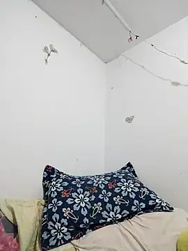 Snapshot of karlythoth@xh chatting on 1, 4, 2026 karlythothxh online show from 1, 4, 2026