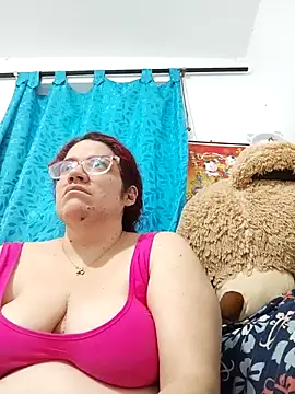 Snapshot of karlythoth@xh chatting on 19, 4, 2026 karlythothxh online show from 19, 4, 2026