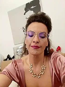 RebeccaNoble online show from 9, 5, 2026
