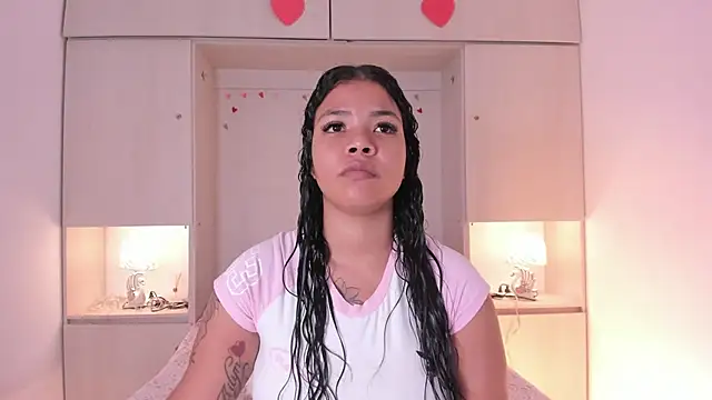 SophiaaStone online show from 15, 5, 2026