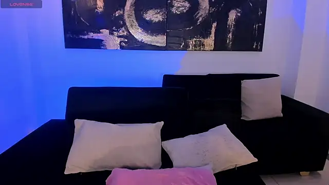 LindseyCox online show from 7, 2, 2025