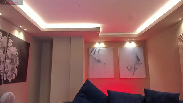 LindseyCox online show from 9, 10, 2025