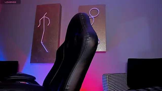 LindseyCox online show from 17, 10, 2025