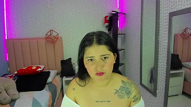 BIANCAROY1 online show from 3, 12, 2024