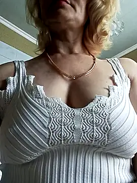 Snapshot of JennyOMay chatting on 9, 3, 2026 JennyOMay online show from 9, 3, 2026