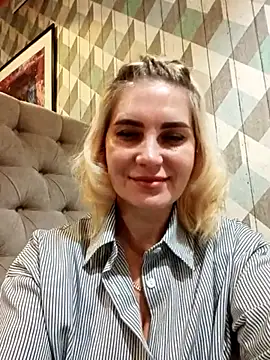 Snapshot of JennyOMay chatting on 25, 3, 2026 JennyOMay online show from 25, 3, 2026