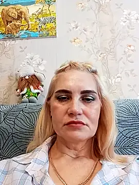 Snapshot of JennyOMay chatting on 2, 4, 2026 JennyOMay online show from 2, 4, 2026