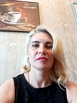 Snapshot of JennyOMay chatting on 9, 5, 2026 JennyOMay online show from 9, 5, 2026