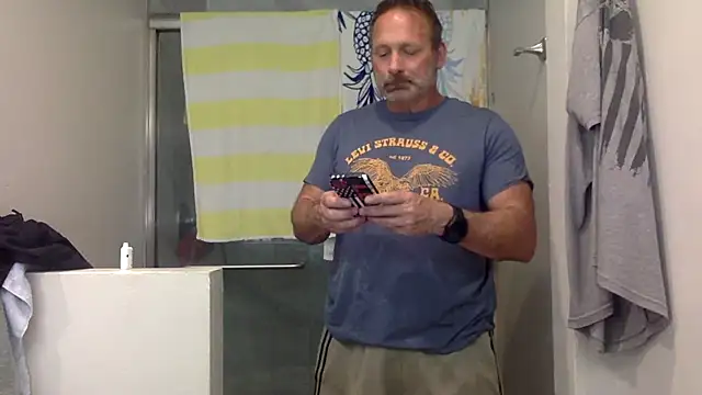 Snapshot of Bronco9602 chatting on 17, 9, 2025 Bronco9602 online show from 17, 9, 2025