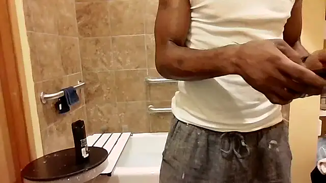 Maculine Stayr online show from 16, 10, 2025