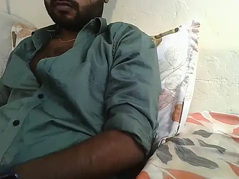 Snapshot of SHENOY3 chatting on 1, 2, 2025 SHENOY3 online show from 1, 2, 2025
