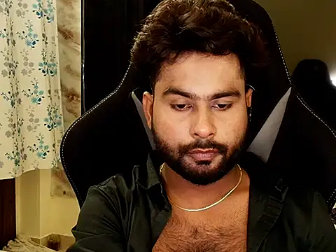 Snapshot of SHENOY3 chatting on 17, 9, 2025 SHENOY3 online show from 17, 9, 2025
