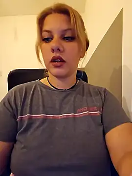 Snapshot of Janefruti chatting on 11, 2, 2025 Janefruti online show from 11, 2, 2025