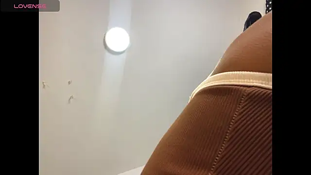 kelly thomson online show from 31, 1, 2025