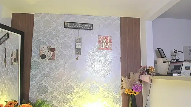 kelly thomson online show from 24, 9, 2025