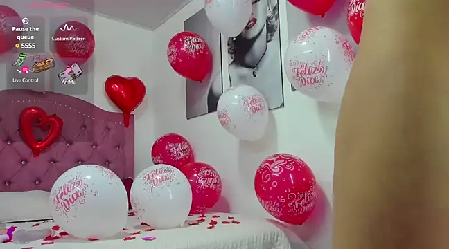 Snapshot of izzy_cum chatting on 14, 2, 2025 izzy cum online show from 14, 2, 2025
