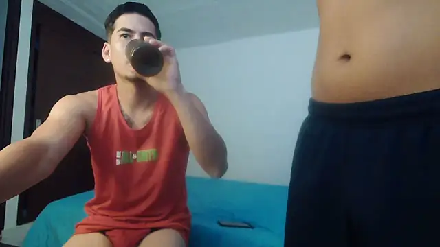 ynralberth77 online show from 22, 3, 2025