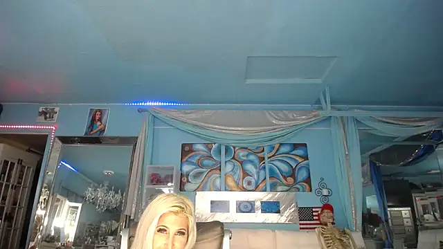 Snapshot of ADRIANNA_FOX chatting on 27, 2, 2025 ADRIANNA FOX online show from 27, 2, 2025